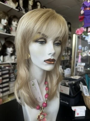 “Sasha” de Envy en Gorra Abierta Rubia Mediana Descatalogada Reg. $169,00 ❤️ Foto 1 de 4