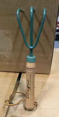 True Temper Nature Craft Gardening Tine Tool 3 prong - Image 1 of 2