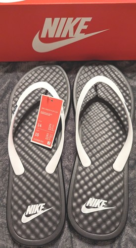 Taglia 14 Scivoli Nike On Deck Uomo (CU3958 005) Nero Bianco Nero NUOVO!