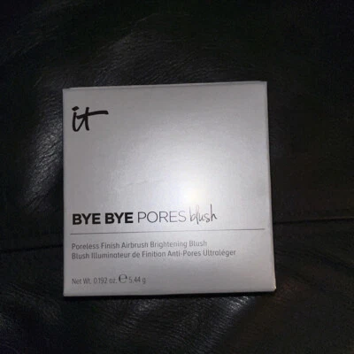 It Cosmetics Bye Bye Pores Blush Poreless Finish Naturally Pretty .192 oz NEW - Image 1 of 3