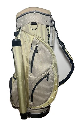 Bolsa carrinho menino bege com capa de chuva todos os zíperes funcionam - Imagem 1 de 4