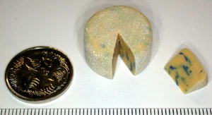 Miniature Shropshire Blue Vein Cheese for Dollshouse 1/12 scale - Picture 1 of 1