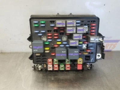 03 2003 GMC SIERRA 1500 4.8L ENGINE FUSE BOX 1517711701 - Image 1 of 4