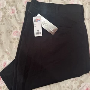 32 Degrees Cool Women’s Black Lightweight Shorts 4 Pocket Elastic Waist Sz 16 - Picture 1 of 5