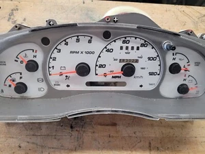 2001 Ford Explorer Sport Trac Speedometer Cluster Instrument Gauges - Picture 1 of 5