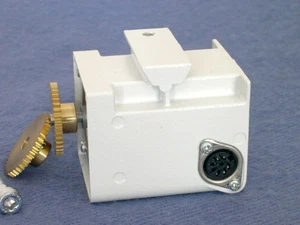 Vixen MT‑1WT Motor for GP2 & GPD2 Mounts with Gear Lightweight 350 g Used - Picture 1 of 5
