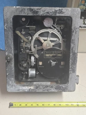 Medidor de demanda eléctrico General Electric vintage/antiguo Foto 1 de 4