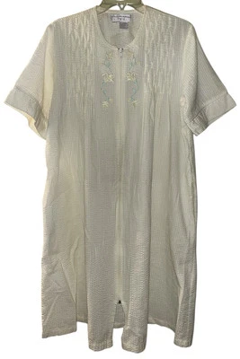 Abrigo Miss Elaine Bata Casa Amarillo Pastel Cremallera Frontal Seersucker Plumero Mujer Talla M Foto 1 de 3