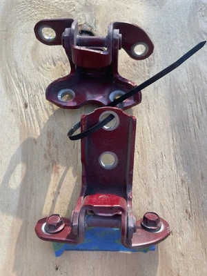 Par de bisagras de puerta trasera derecha OEM 2006-2013 Lexus IS250/IS350 Foto 1 de 4