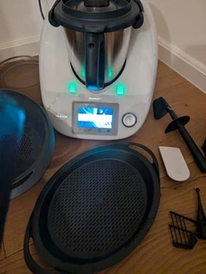 Thermomix tM5 Mit vielen Teilen - Bild 1 von 5