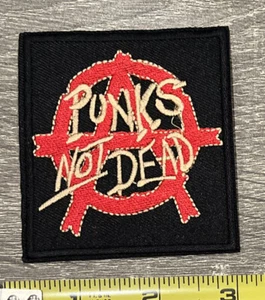 PUNKS NOT DEAD Parche Banda de Metal Música Hierro On Cost On ROCK Anarchy - Imagen 1 de 1