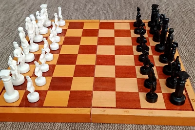 Vintage Legionnaire Chess, Soviet Vintage USSR Chess, Complete Plastic Chess Set - Image 1 of 4