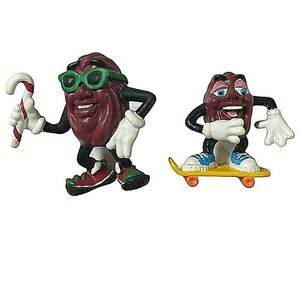 Vintage 2 California Raisins Figures Skateboarder and Holiday 1988  - Picture 1 of 11