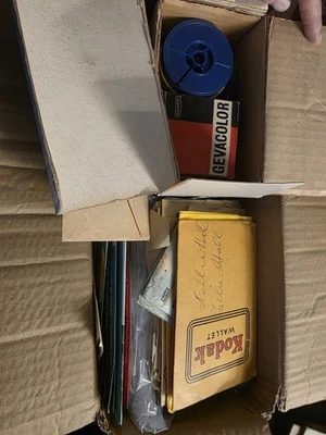 LARGE BUNDLE OF PHOTOGRAPHIC NEGATIVES, 35mm SLIDES, 8mm FILM, HUNDREDS - Image 1 of 4