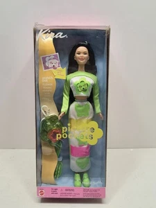 Muñeca Barbie Kira 2000 Mattel con bolsillos en caja original - Imagen 1 de 11