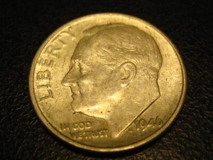 Dime tête de Roosevelt argent 90% 1946-D - Photo 1/4