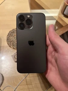 iPhone 13 pro 128 gb Amazing Condition without any dent or scratches + cable - Photo 1/4