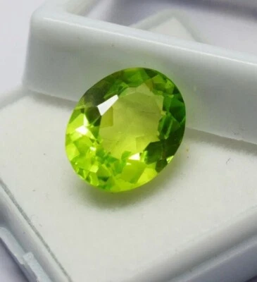 Natürlich Peridot Edelstein Grün Farbe 10 Karat Ovale Form Zertifiziert Lose - Bild 1 von 4