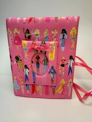 Álbum de fotos de muñeca Barbie - Tiene capacidad para 100 fotos 4x6 - Hecho a mano Foto 1 de 4