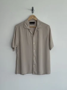 Camisa Allsaints “Venecia” Manga Corta Lisa Beige Ramskull Calce Medio/Relajado - Imagen 1 de 11