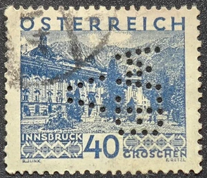 Österreich - 1948 Scott #527 Innsbruck Stadtansicht, - "WBV" PERFIN - Briefmarke - Bild 1 von 3