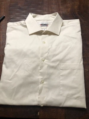 Van Heusen Flex Collar Classic Fit Men’s  Long Sleeve Button Down Shirt 17 34/35 - Image 1 of 4