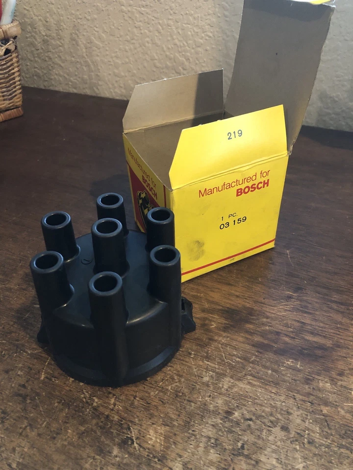 Новая крышка распределителя зажигания Robert Bosch 03 159 Datsun 1979-83 280ZX - Изображение 1 из 3