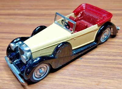 Matchbox Model of Yesteryear No. Y-11 1938 Lagonda Drophead Coupé Vintage  - Image 1 of 4