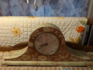 Vintage Working Shelf Clock - Picture 1 of 5