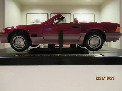 1:18 Majorette 1989 Mercedes Benz 500SL red - Image 1 of 4