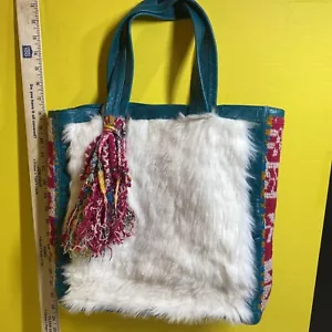 Giulianna Tiravanti Borsa/Borsa in Pelliccia Bianca - Foto 1 di 20
