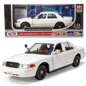 2010 FORD CROWN VICTORIA POLICE UNMARKED WHITE BUILDER'S KIT 1/24 MOTORMAX 76469 - Picture 1 of 11