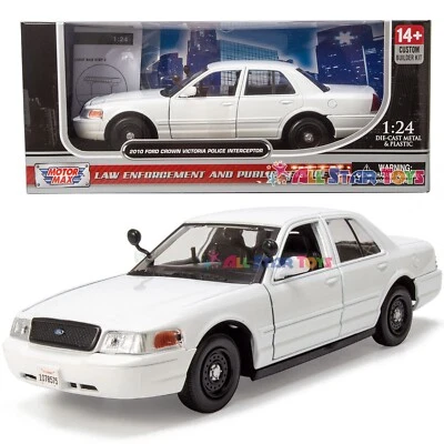2010 FORD CROWN VICTORIA POLICE UNMARKED WHITE BUILDER'S KIT 1/24 MOTORMAX 76469 - Image 1 of 4