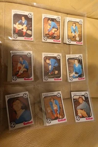 FOOTBALL 1975 MONTY GUM GLASGOW RANGERS FC COLLECTION ORIGINAL TRADING CARDS x17 - Picture 1 of 2