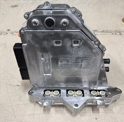 OEM Battery Power Inverter Module 17-21 Chrysler Pacifica Hybrid 05190239AM - Image 1 of 4