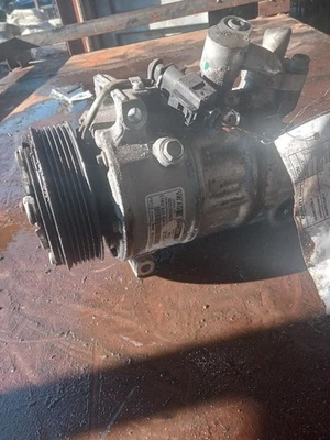 Used A/C Compressor fits: 2016 Volkswagen Passat 2.0L R134A Grade A Foto 1 de 4