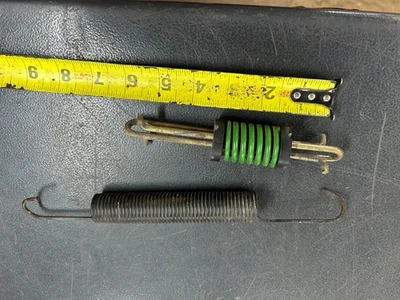 John Deere LT166 16hp 42"cut  drivebelt tensioner springs #M126636 - Image 1 of 4