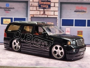 2004 Jada Toys 1:64 Scale Dub City • Lincoln Navigator [Collector #061] Loose - Picture 1 of 10