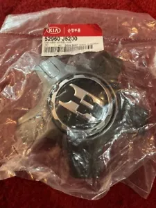 GENUINE Wheel Center Cap 2017-20123 Kia Stinger OEM 52960J5200 fits 19" Wheel - Picture 1 of 2