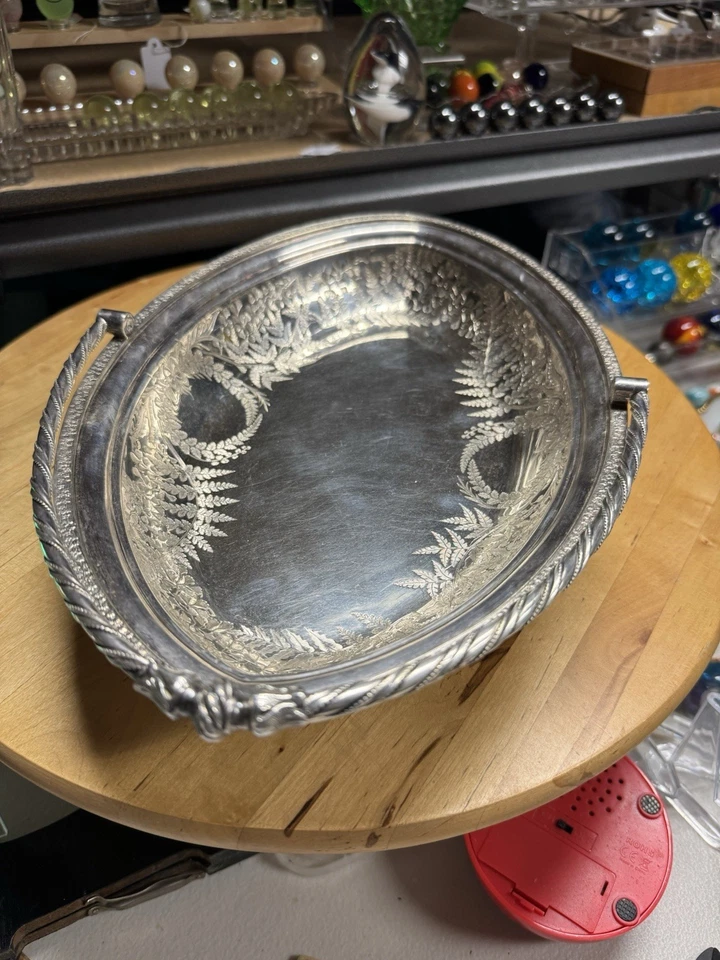 Cesta de boda 5230 antigua enchapada en plata ornamentada James Dixon & Sons 1750-1850 Foto 1 de 4