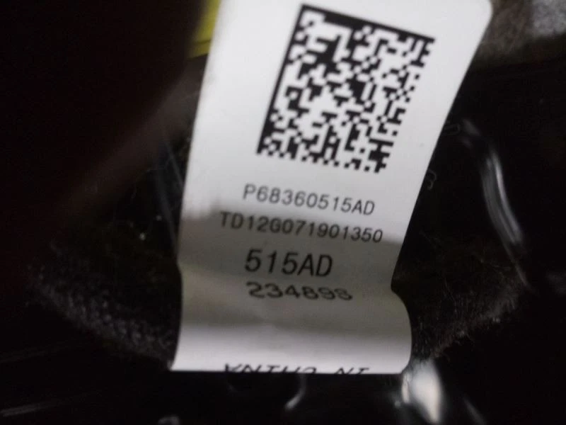 Asiento con canastilla delantero derecho pasajero 68272071AC compatible con 19-23 Ram 1500 2758779 Foto 1 de 4