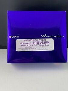 Sony Walkman NW-S705F 2GB FM/MF/AM Digital Music Player Preloaded with Music CIB