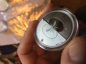 2019 BEE STAMP ERROR BEE | 1 OZ 9999 SILVER PP COIN ONLY 40 pcs. - Picture 1 of 11
