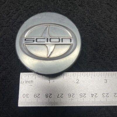 Scion TC XD OEM Center Wheel Hub Cap Rim 2.25" Dust Cover Lug Green F0138 Foto 1 de 3