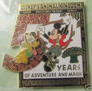 Disney 5 Years of Adventure and Magic Passholder Mickey Mouse Pluto Pin ** - Picture 1 of 1