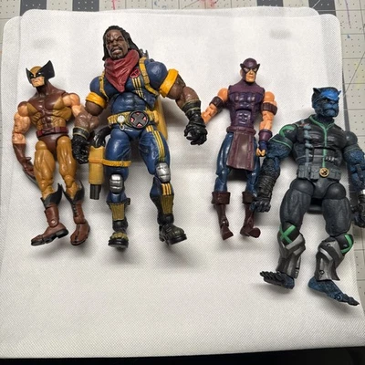  Lote de 4 figuras de acción sueltas Wolverine bestia obispo Toy Biz Marvel Legends  Foto 1 de 4