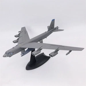 1:200 US military B-52H military bomber B52 aircraft alloy model collectible - Picture 1 of 15