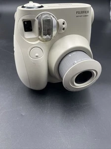 Fujifilm Instax Mini 7S Instant Film Camera White Tested and Works - Picture 1 of 5