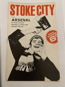 1967 Stoke City V Arsenal Match Programme - Picture 1 of 3