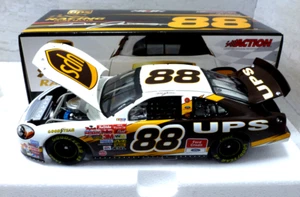Action 2003 Dale Jarrett #88 UPS Ford Taurus 1:24 Diecast Car NASCAR - Picture 1 of 9